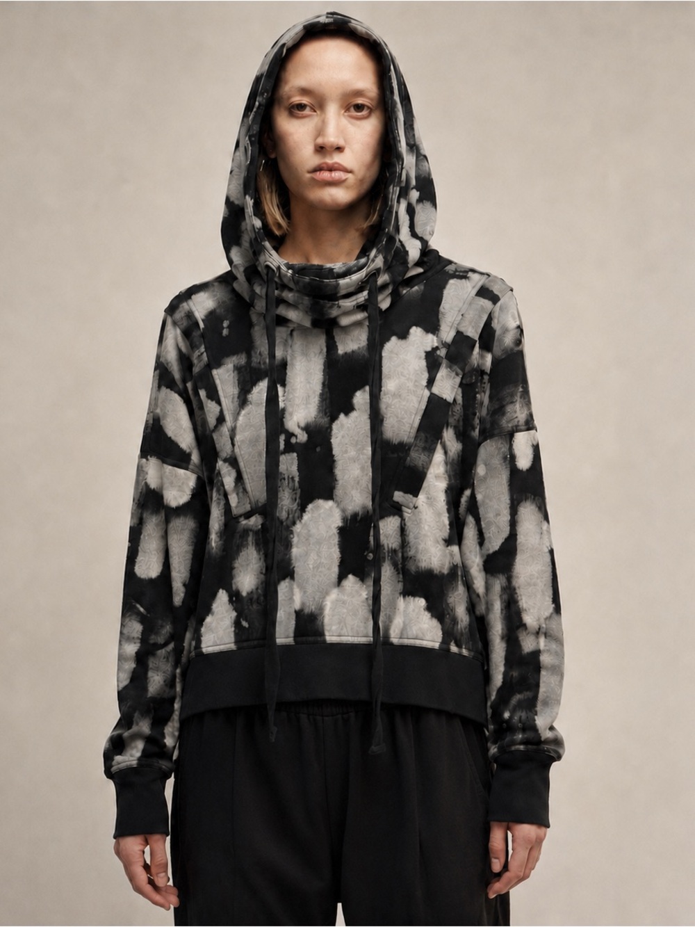 Nicholas K Mika Sweatshirt Hoodied Black Gray Abstract Print S Avant Garde Edgy